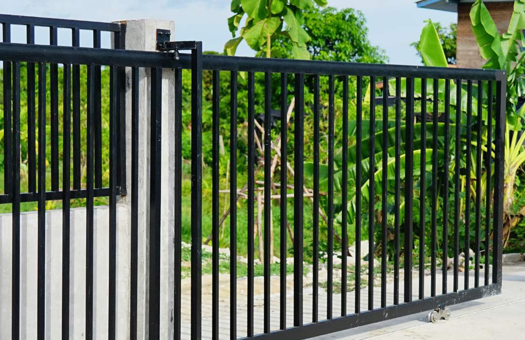 kiemo vartų kaina​