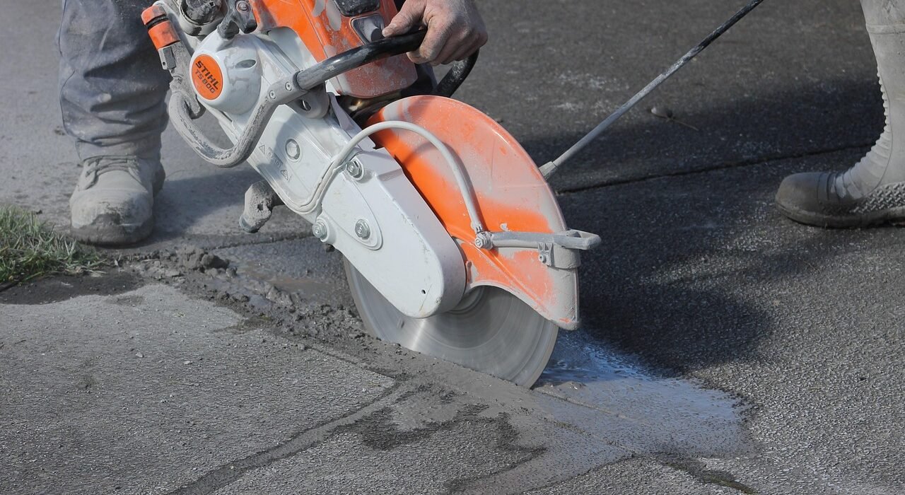 Betono pjūklas statybose kaip pasirinkti tinkamiausią ir dirbti saugiai