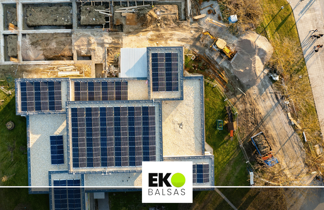 Saulės elektrinės brangsta: visi pasaugojimo mokesčiai kyla nuo kitų metų