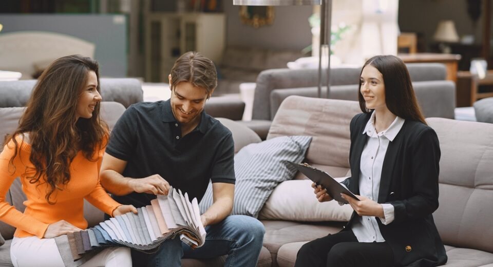 Kaip pasirinkti kokybišką veliūrinį audinį baldams? 8 veliūrinį audinį